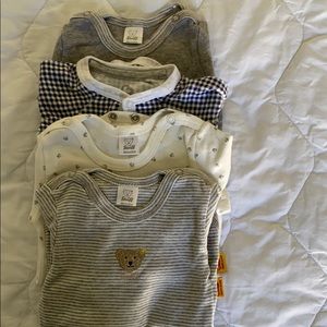 Baby bodysuit set of four